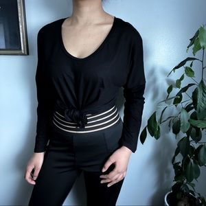 Scoop Neck Black Tee Longsleeve